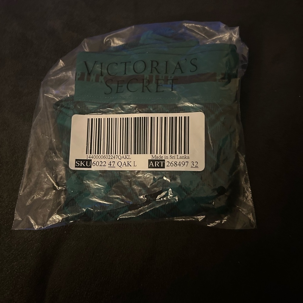 Victoria's Secret Green Plaid sz Medium Boyshort Underwear